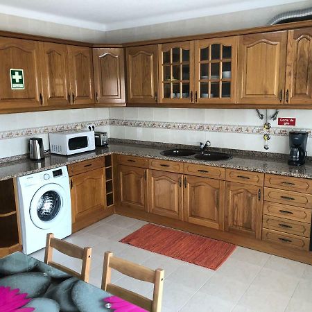 Olinda'S 2 Bedroom Apartment Lagos Exterior photo
