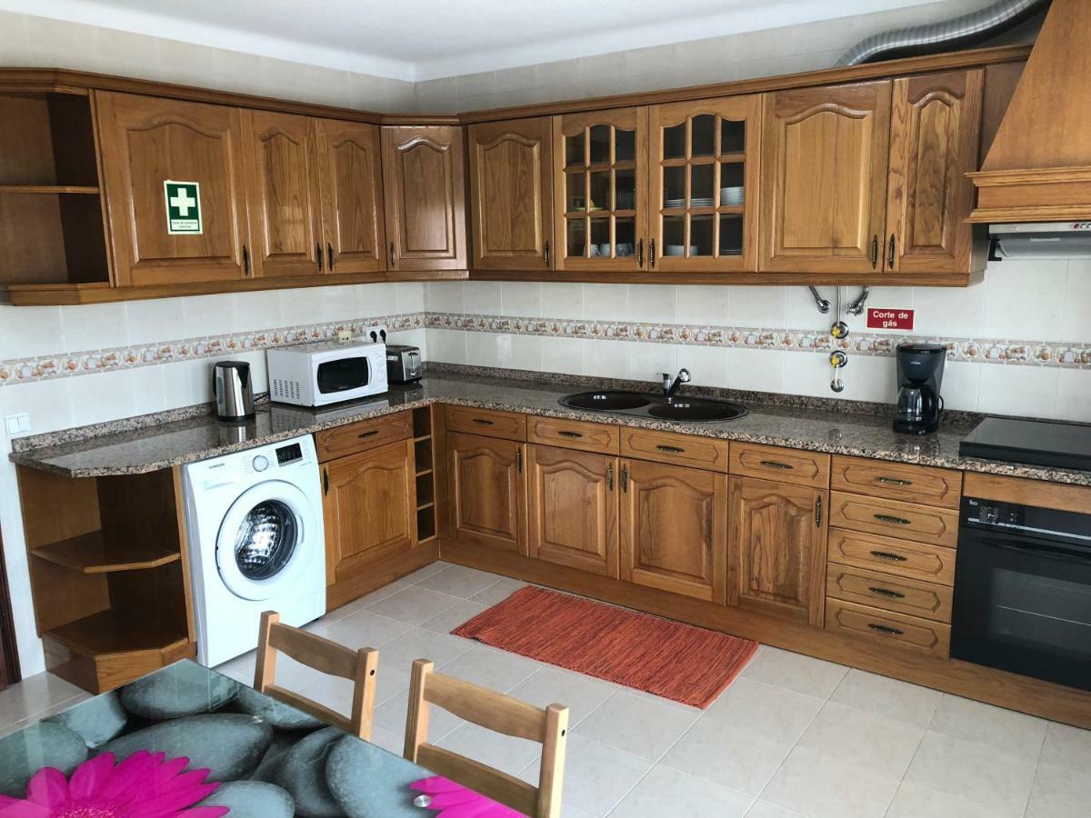 Olinda'S 2 Bedroom Apartment Lagos Exterior photo