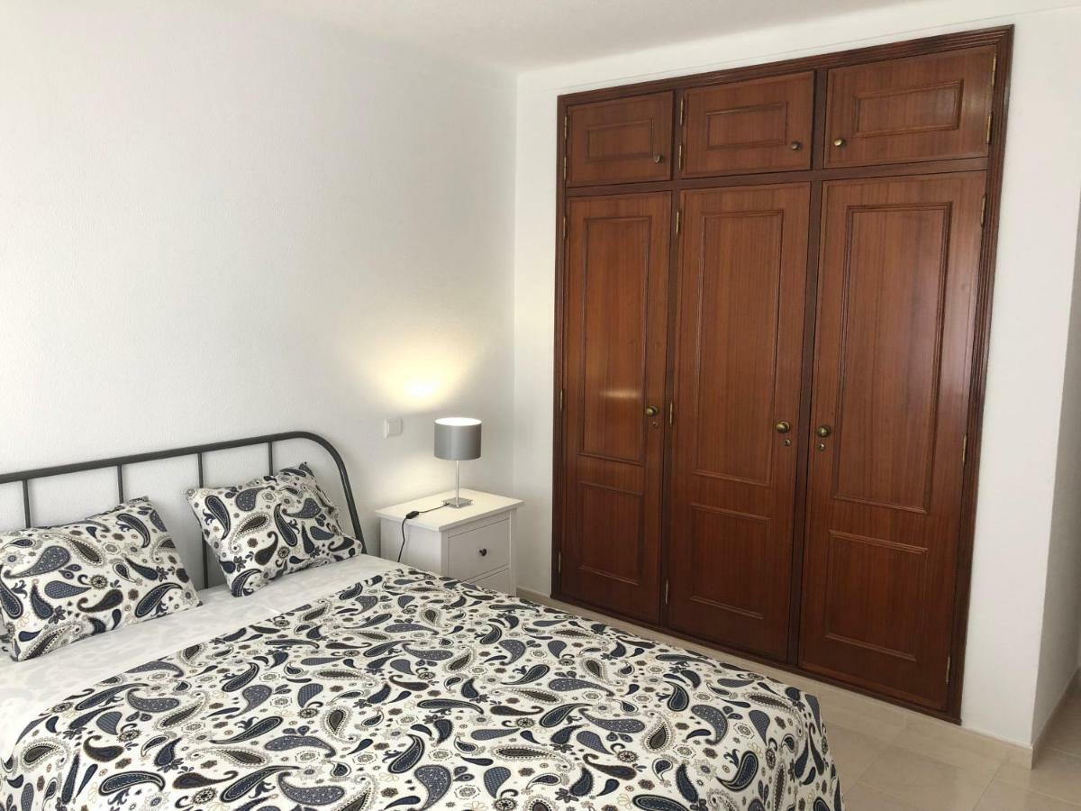 Olinda'S 2 Bedroom Apartment Lagos Exterior photo