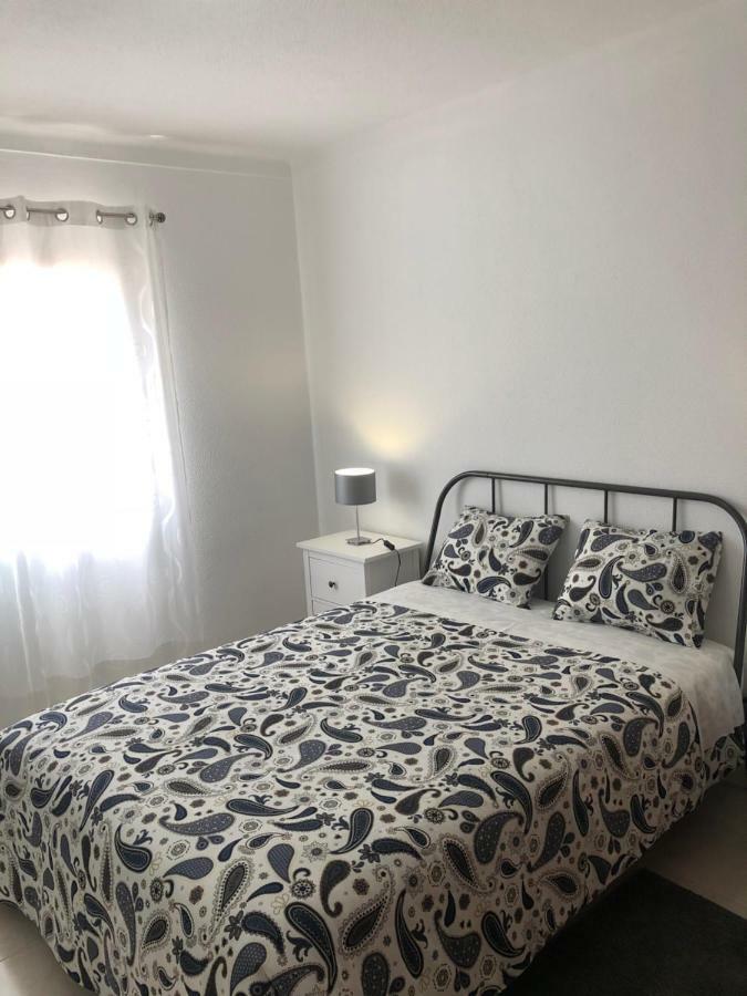 Olinda'S 2 Bedroom Apartment Lagos Exterior photo